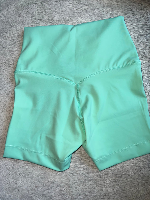 4in Curve Short